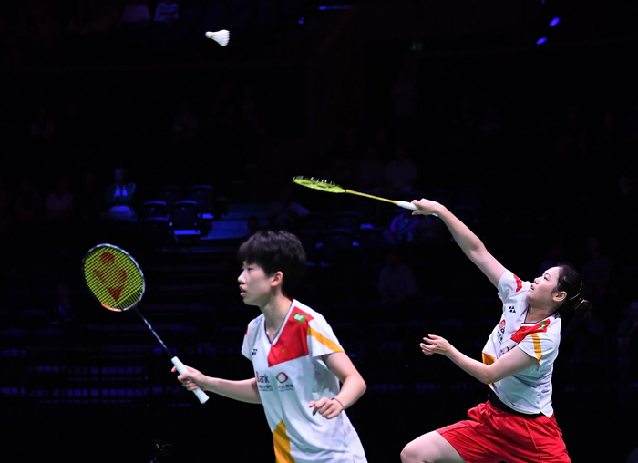 直接冲棕熊 直接冲棕熊